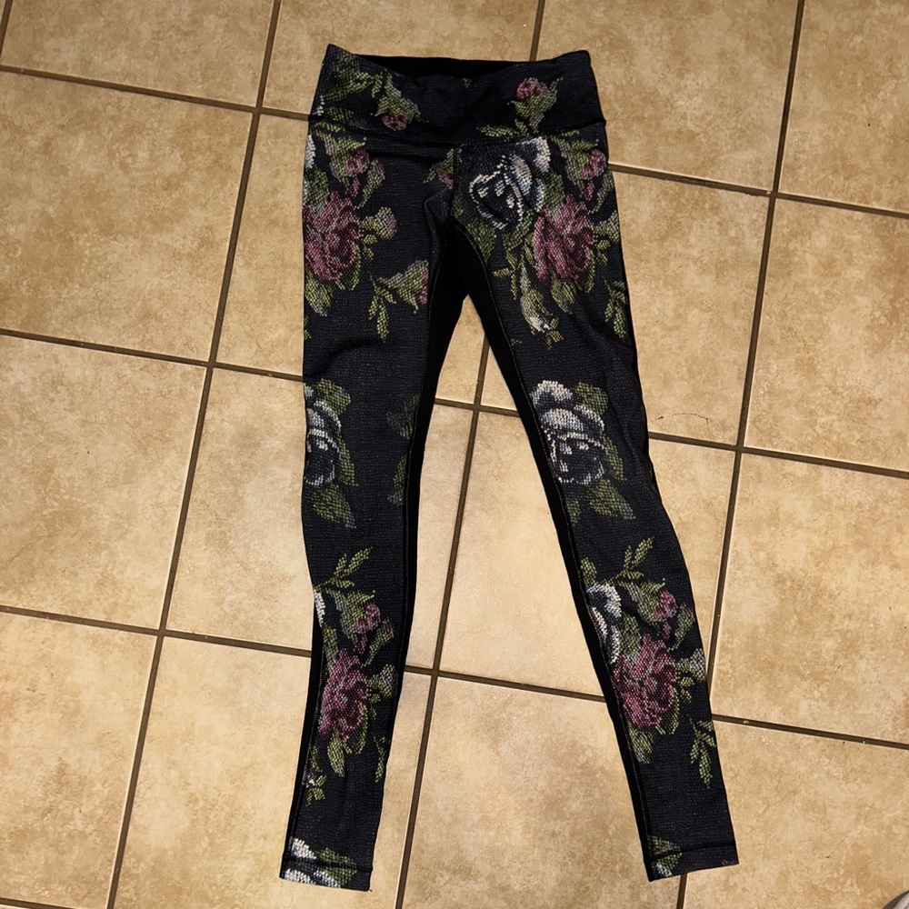 Lululemon High Times Garden Party Pant size 4